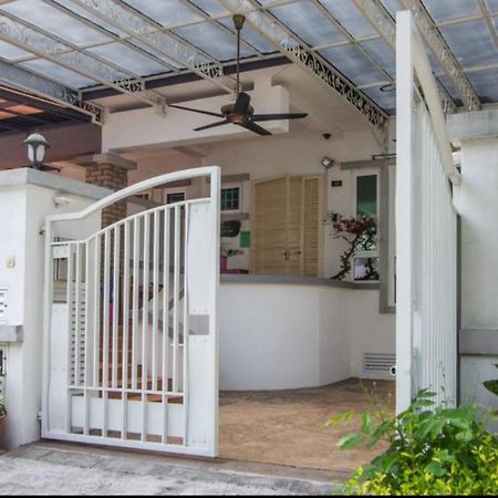 Nautilus Bay Home Inn George Town  Kültér fotó
